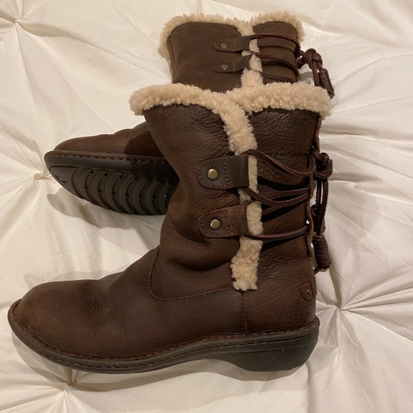 Ugg boots size 7 *Authentic* - Picture 1 of 3